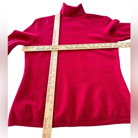 Sutton Studio 100% Cashmere Turtleneck Sweater Red Classic Womens Medium Petite - Picture 9 of 12